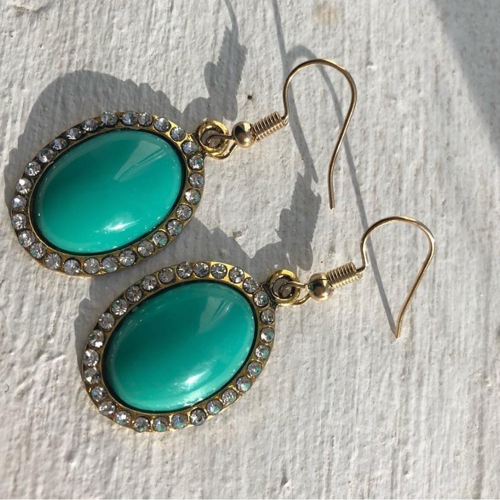 Elegant Gold and Turquoise Style Earrings Brand new.